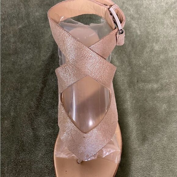 #100 DONALD J PLINER Champagne Ankle Strap Sandals - Picture 9 of 9